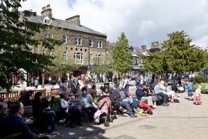 the grove ilkley june 24 2012 crowds sm.jpg